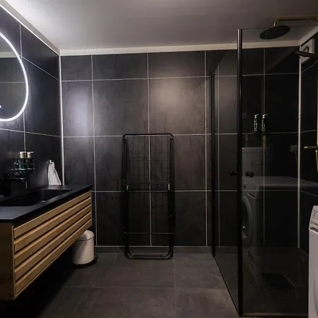 Stryn Apartments - City Center - Modern Suites Buitenkant foto