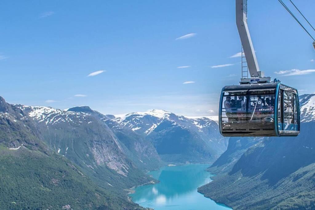 Apartment - Center - Modern Stryn